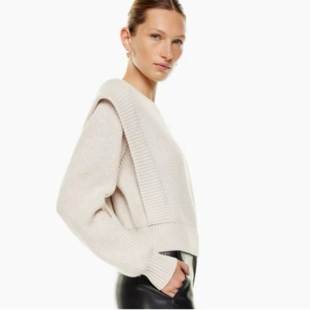 Aritzia Cream Crew Neck Sweater with Textured Knit